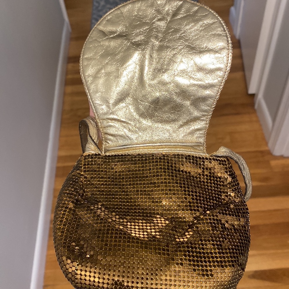 Gold Mesh Small Shoulder Bag - Picture 2 of 4